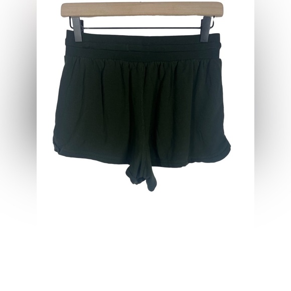 Chelsea Kauai x Feat Flowstate Shorts - Picture 4 of 8